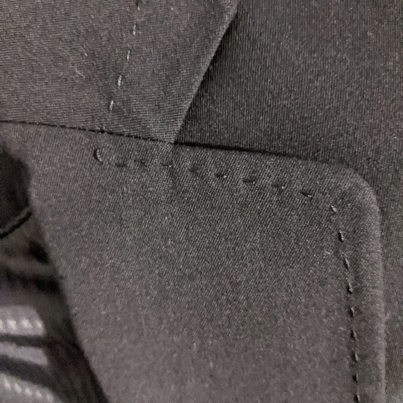 🌟2/$30 Ladies blazer - Picture 2 of 2